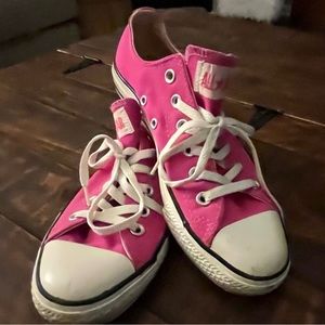Pink Converse SZ 8 Womens 6 Mens